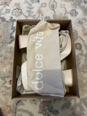 Dolce Vita Wessi Pearl Heels White Size 9