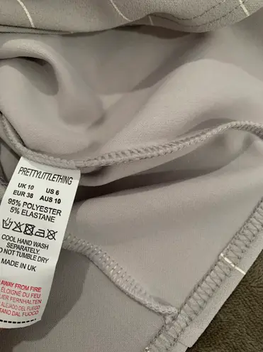 Pretty Little Thing Grey Pinstripe Tie Waist Mini Skirt size 6