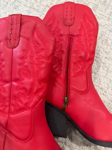 Red Cowboy Boots Size 7.5