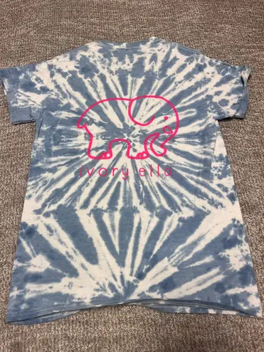 Ivory Ella blue and white tie die shirt