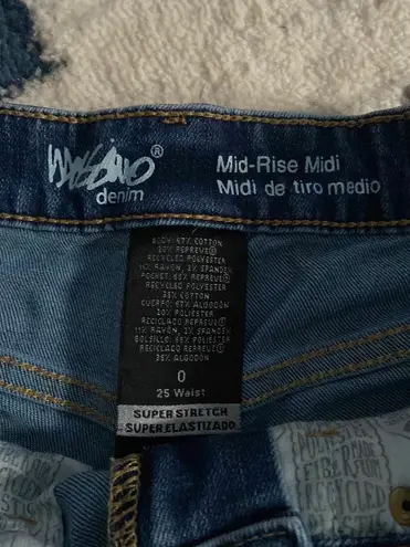 Mossimo Denim Mid-Rise Blue Jean Shorts