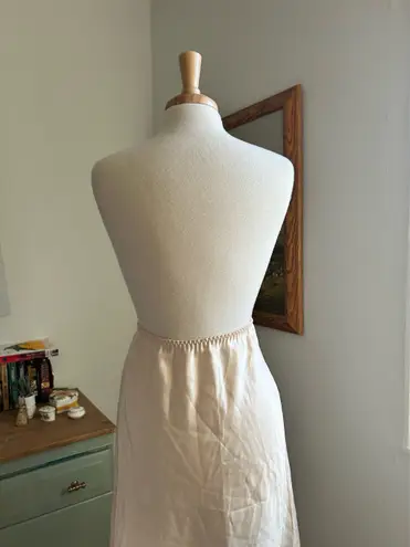 Vintage peach slip skirt Pink Size M