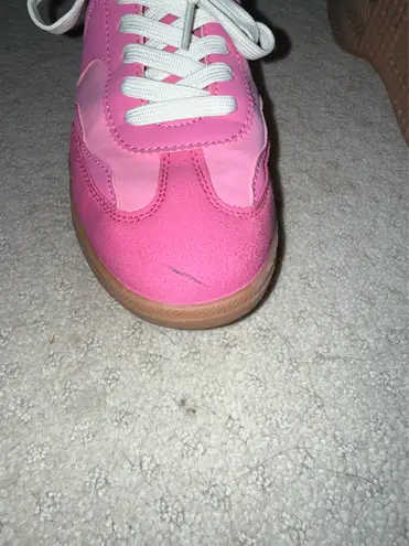 Boutique Pink sneakers