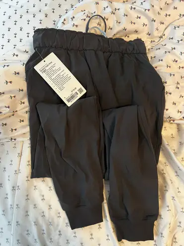 Lululemon Stretch High-Rise Joggers