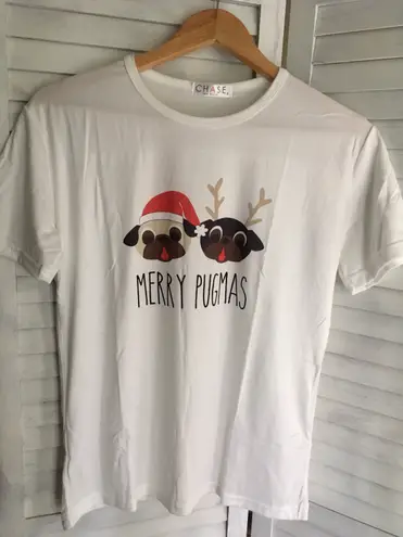 Pugs Christmas Shirt, Large 🎄 White