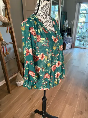 Ember size XL green floral blouse - top
