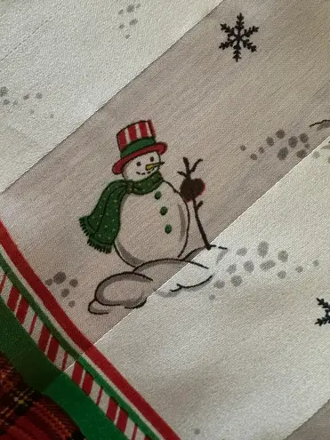 Cajon New Cejon Festive Snowman Kids Square Scarf, 21”x21”