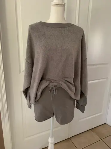 Free People Kelly Soft Sweatshirt/shorts Lounge Set Storm Gray