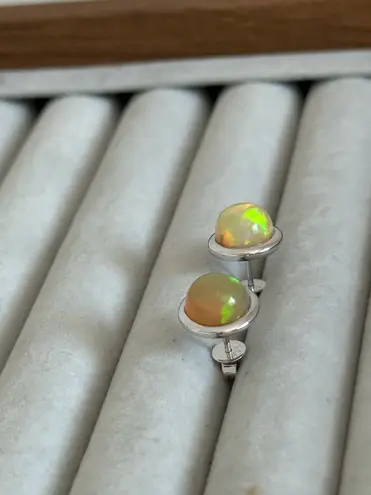 Brand New Natural Opal 9K Solid White Gold Sphere Bezel Settings Earrings/Studs Multiple