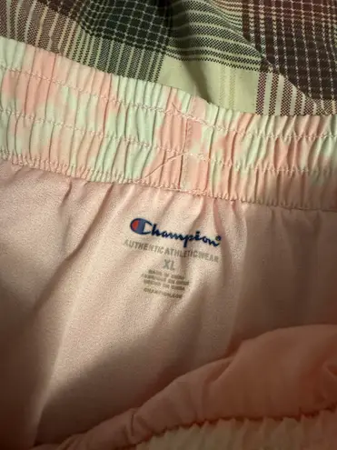 Champion Shorts Women