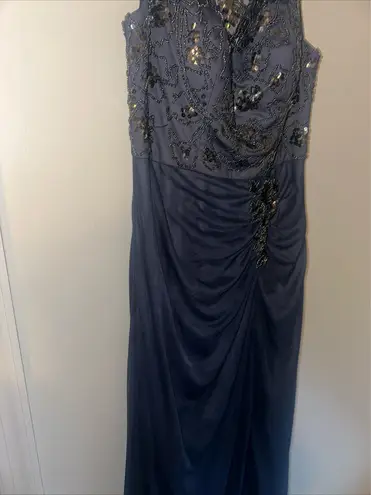 Alex Evenings Elegant Navy Evening Gown with sequins size 8