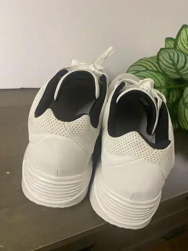 Skechers  Memory Foam Men’s Shoes Size 12