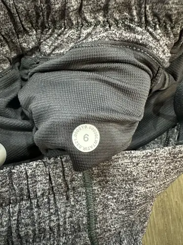 Lululemon Gray Hotty Hot Short 2.5” NWT Size 6