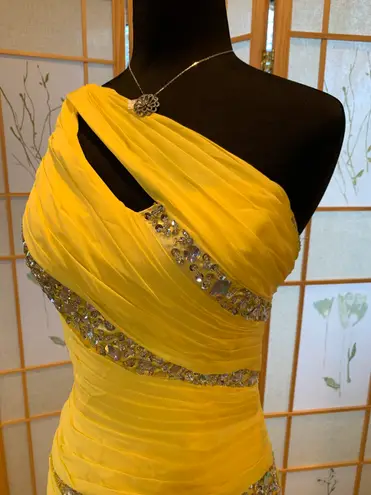 Gorgeous Yellow Dress Size XS