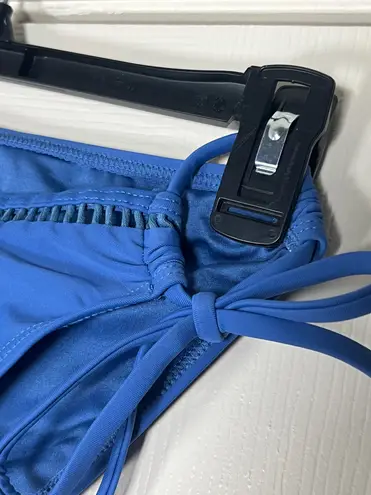 Zojuyozio Women’s Blue Triangle Top Bikini With Keyhole Side Bottoms Size M Size M