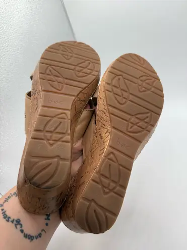 Born concept boc Beige Tan Cork Wedges Size 11