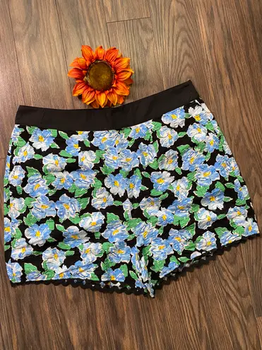 Unique Vintage NWOT Blue Retro Floral Scalloped High Waisted Shorts MEDIUM