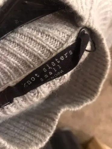 Knot Sisters Libby (Cropped Mock Turtleneck) Sweater