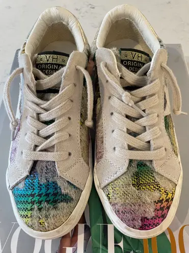 VINTAGE HAVANA METALLIC & HOUNDSTOOTH PRINT SNEAKERS SIZE 6!