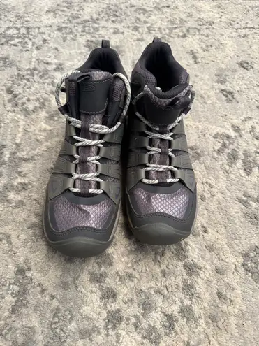 Keen  Boots Women’s Hiking - Image 2