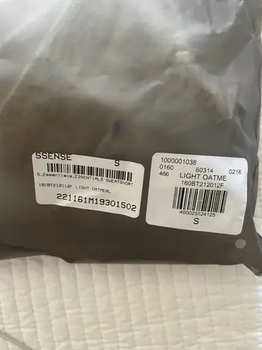 Fear of god ๐ฅฅ Essentials Shorts โ Light Oatmeal (Size XS-XL) ๐ฅฅ - Image 5