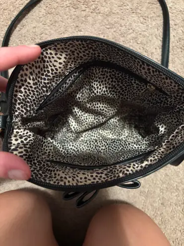 Black and cheetah purse