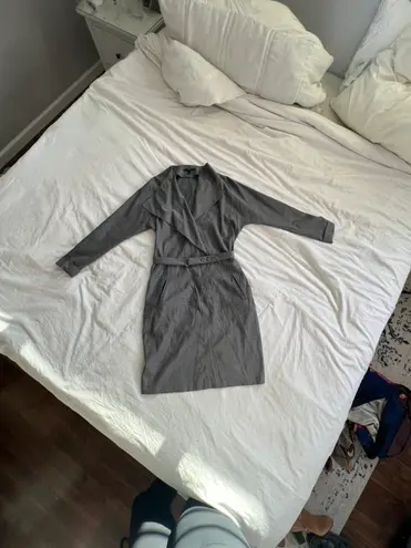 Hugo Boss Boss gray belted waterfall v neck collared trench mid length dress M