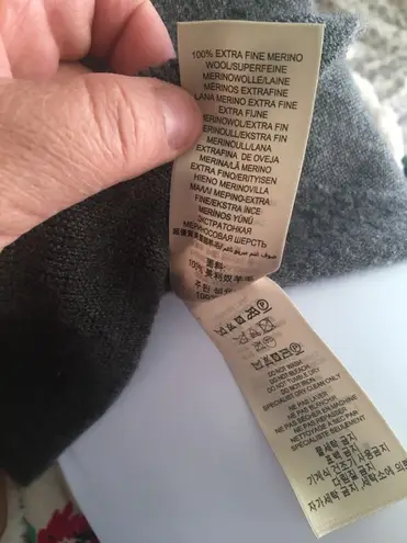 Burberry 100% Extra Fine Merino Wool Pullover