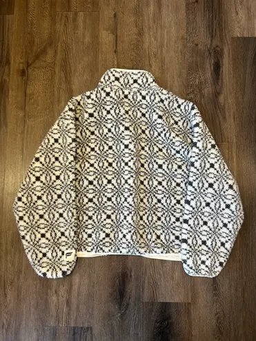 Fabletics  Quarter Snap Sherpa Fleece - Image 4