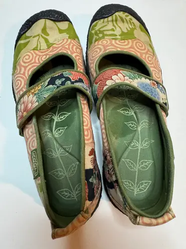 Keen Womens Harvest Size 7.5