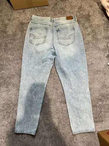 American Eagle Mom Jeans