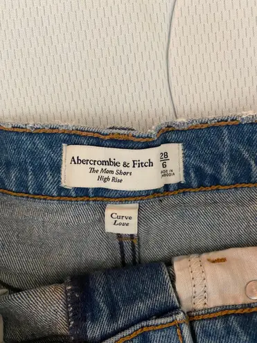 Abercrombie & Fitch High Rise Mom Short Curve Love