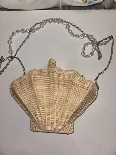 Seashell purse Tan