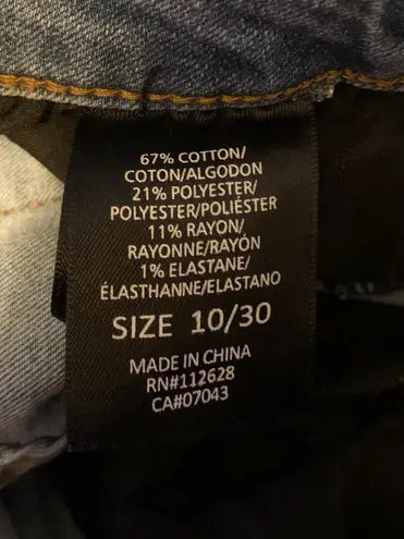 Tahari Kelly Classic Skinny Jeans