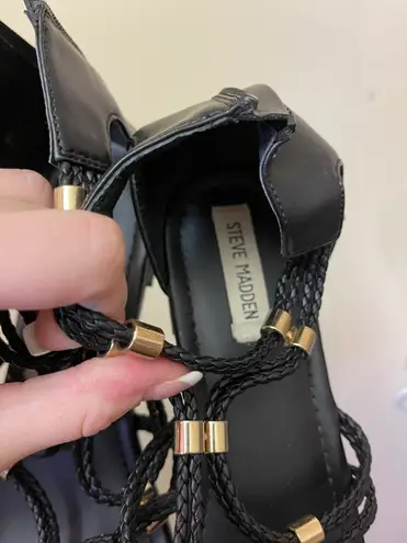 Steve Madden Shoe - Image 4