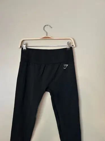 Shark Watch Gymshark flawed but mended leggings (S)