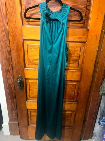 Silky Stretch Halter Maxi Dress Green Size L