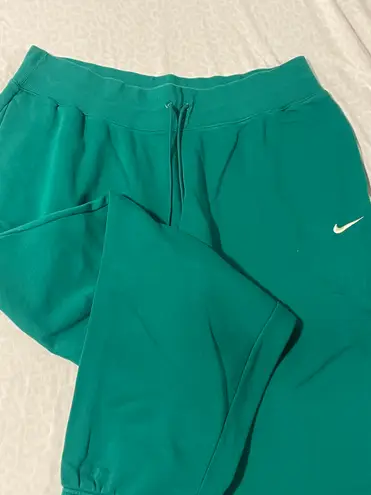 Nike Sweatpants