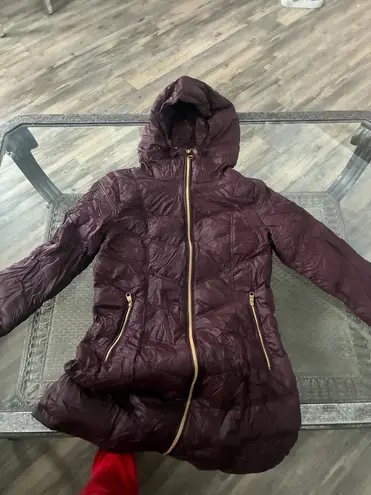 Calvin Klein  maroon colored packable jacket size XS