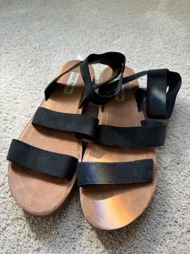 Steve Madden Haiti Black Strap Sandal