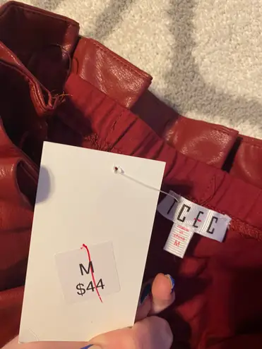 TCEC Maroon/Burgundy Pleated Strapless Tube Top thumbnail 2