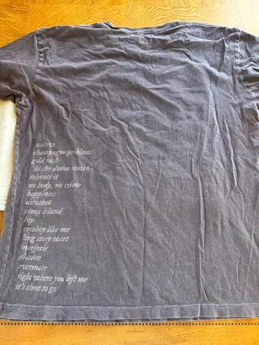 Taylor Swift  evermore album graphic tee size XL - Image 2