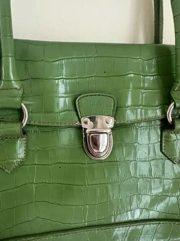 Green alligator print leather shoulder bag and matching wallet