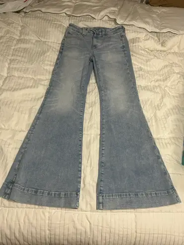 American Eagle Outfitters Flare Jeans