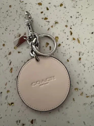 Coach NWT  Smooth Leather Beach key charm  - Image 4