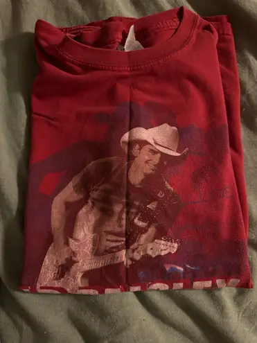 Gildan Brad Paisley  Shirt Tour thumbnail 2