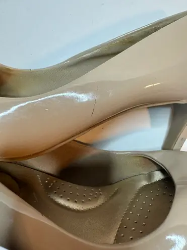 dexflex comfort Womens DexFlex Beige Patent Leather Heels Size 8