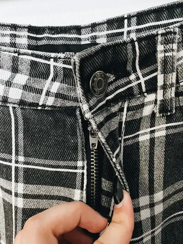 Pretty Little Thing plaid jeans