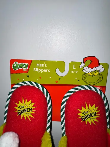 The Grinch men’s slippers size 11/12 Green