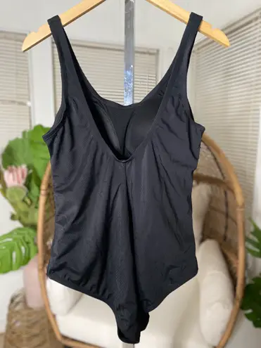 Hurley Women's Black 4 Way Stretch One Piece UPF 50+ Swimsuit Size XL